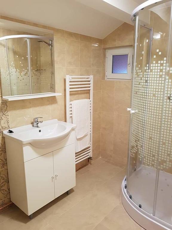 Cabana Sarmis Costesti מראה חיצוני תמונה